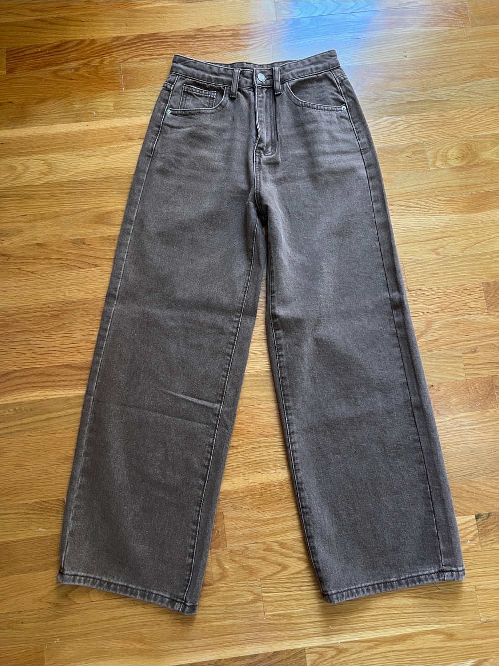 High-Waist Wide Leg Jeans - Brown